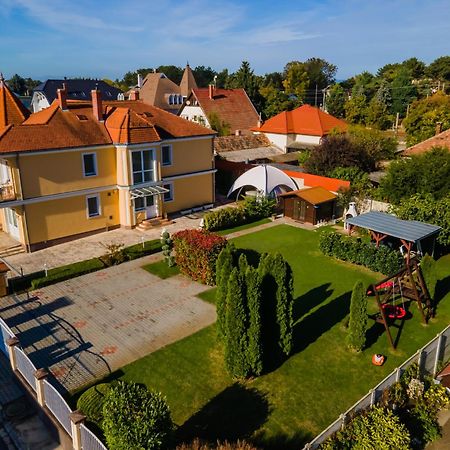 Korponyi Villa Siófok Buitenkant foto