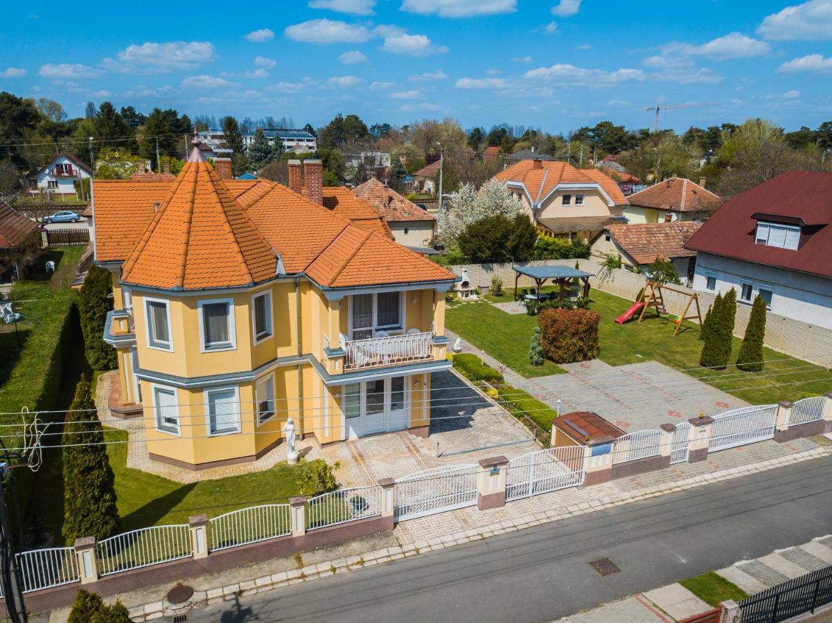 Korponyi Villa Siófok Buitenkant foto