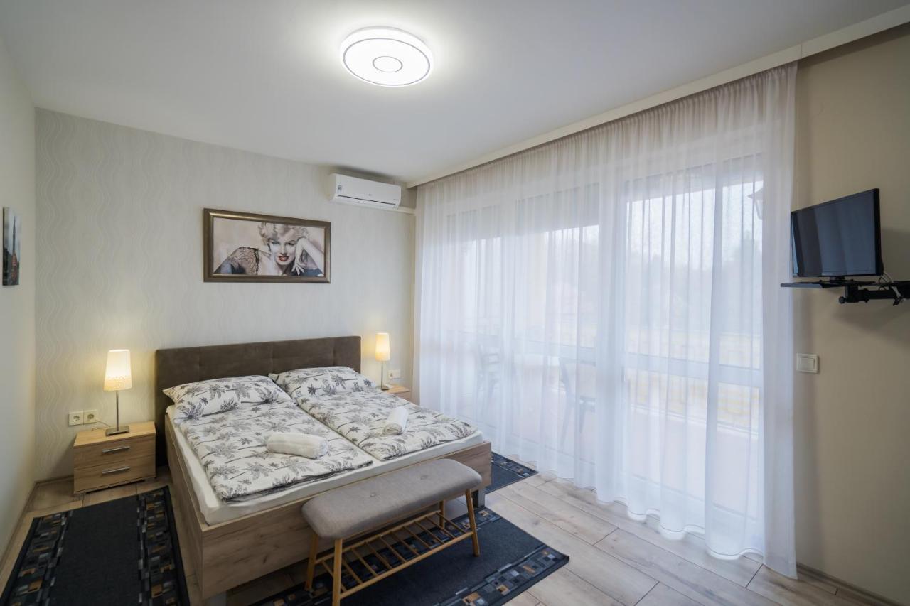 Korponyi Villa Siófok Buitenkant foto