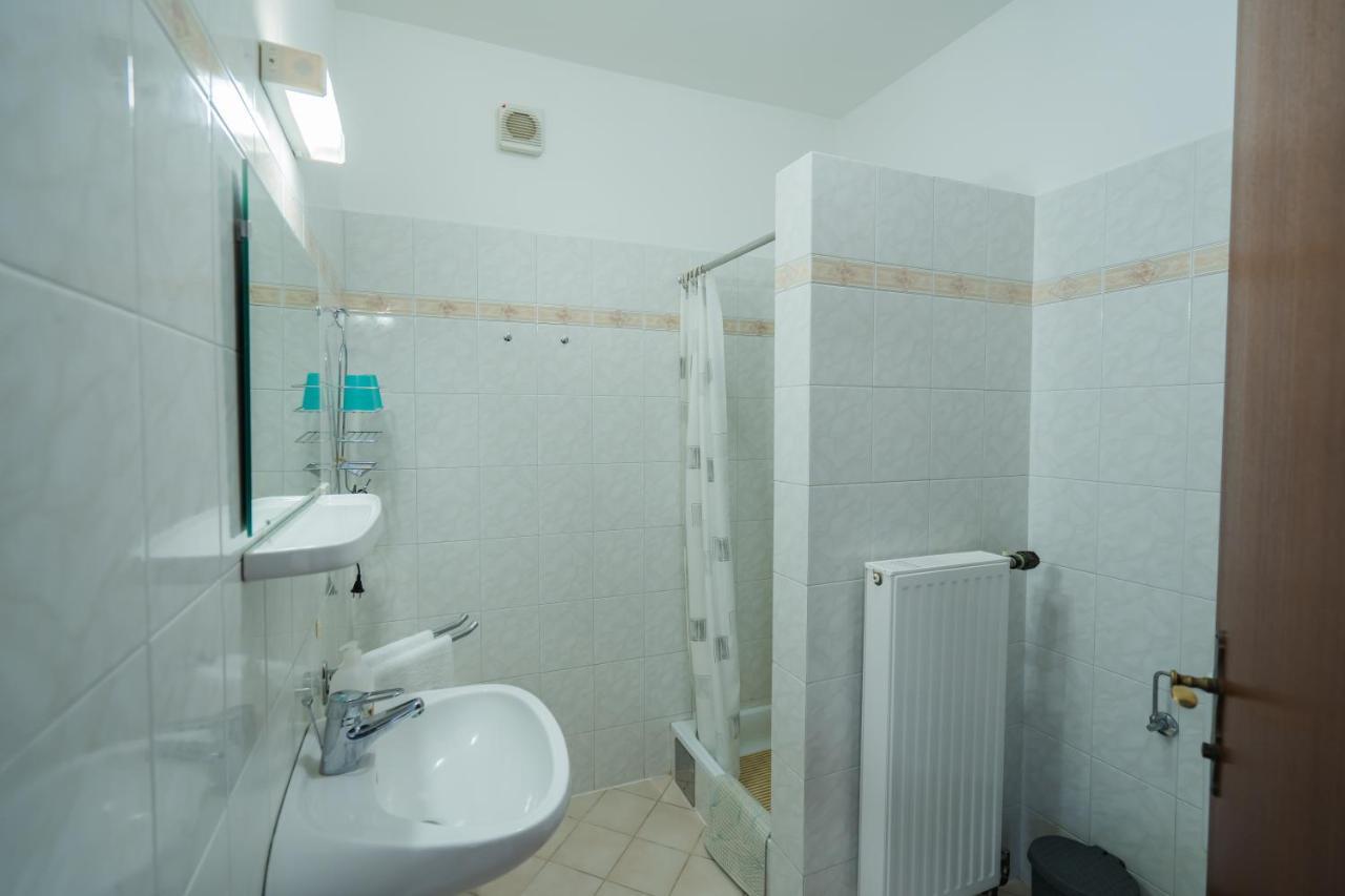 Korponyi Villa Siófok Buitenkant foto