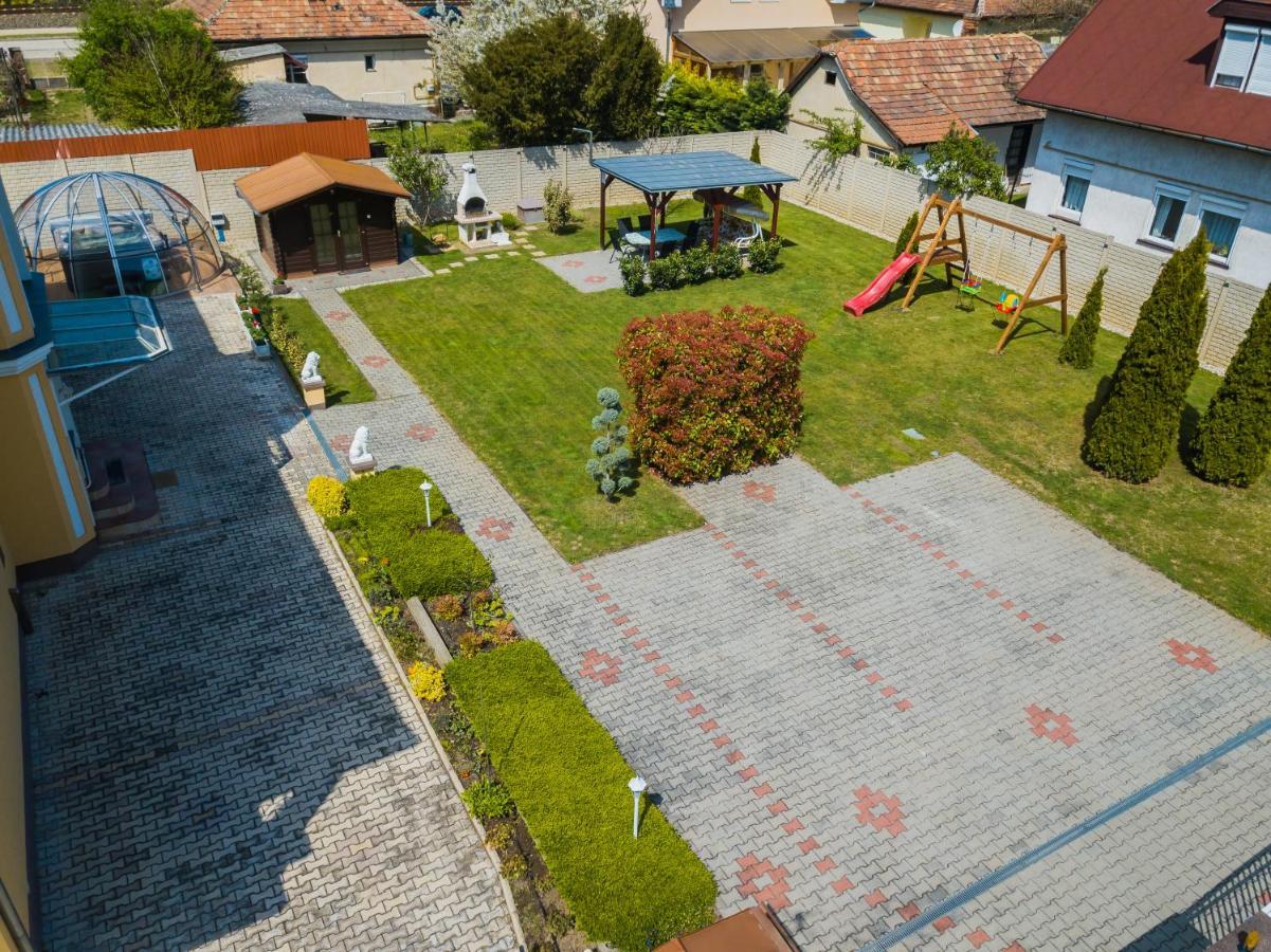 Korponyi Villa Siófok Buitenkant foto