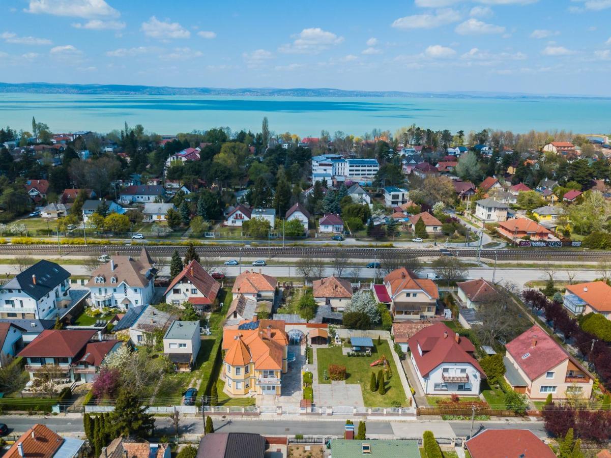 Korponyi Villa Siófok Buitenkant foto