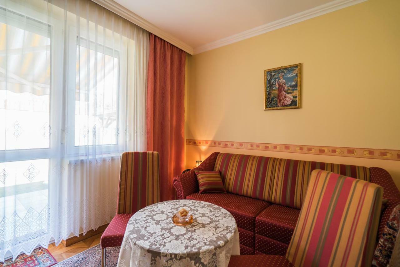 Korponyi Villa Siófok Buitenkant foto